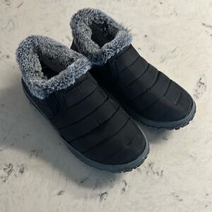 Minnetonka Timpson all weather boot